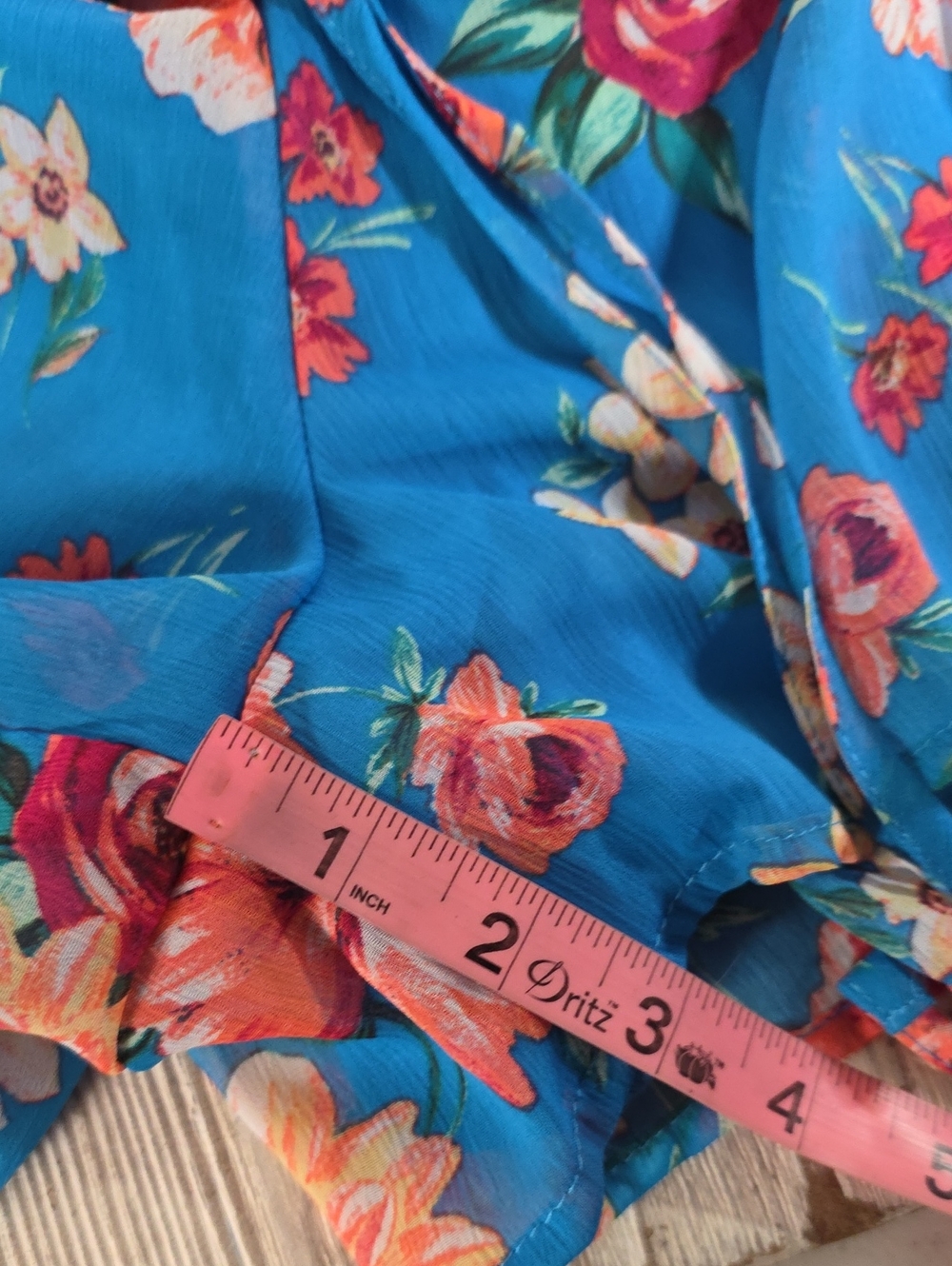 Francescas Mi Ami Faux Wrap Blue Floral Shorts Romper Womens Size XS NWT - Picture 11 of 13